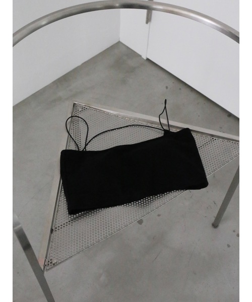 Katrin TOKYO(カトリーントーキョー)の「cup-in cropped camisole(キャミソール・レディース・ブラック/ホワイト・FREE/XS)」の12枚目の写真
