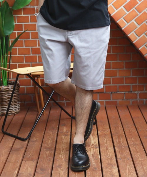 8(eight)(エイト)の「ストレッチチノショートパンツ(チノパンツ・メンズ・チャコールグレー/グレー/レッド/ホワイト/オリーブ/ブラック/ネイビー/ベージュ・X-LARGE/MEDIUM/SMALL/XX-LARGE/LARGE)」の4枚目の写真