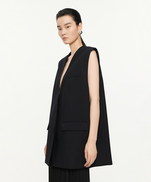 JNBY（ジェーエヌビーワイ）の「Sleek Mid-length Blazer Vest / ブレザーベスト（ベスト・レディース・ブラック・34）」の2枚目の写真