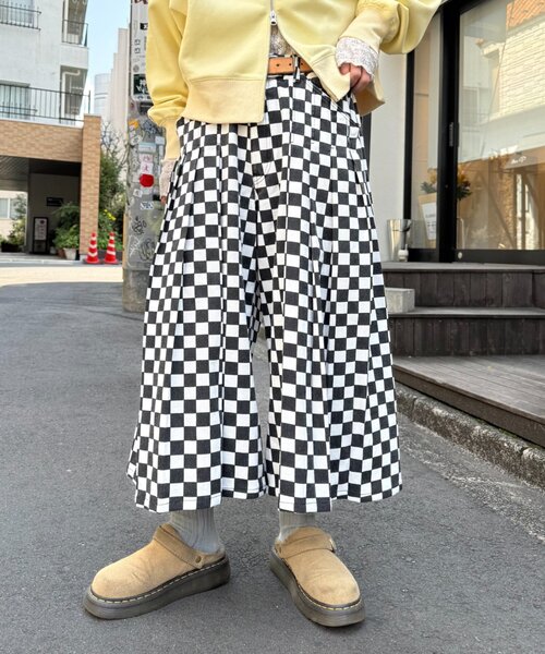 SOUNDSGOOOOD（サウンズグッド）の「【SOUNDS GOOOOD / サウンズグッド】アソートプリーツワイドショーツ（デニムパンツ・メンズ・ホワイト/ネイビー/カーキ・ONE SIZE）」の7枚目の写真