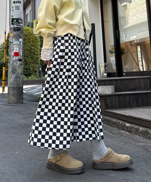 SOUNDSGOOOOD（サウンズグッド）の「【SOUNDS GOOOOD / サウンズグッド】アソートプリーツワイドショーツ（デニムパンツ・メンズ・ホワイト/ネイビー/カーキ・ONE SIZE）」の8枚目の写真