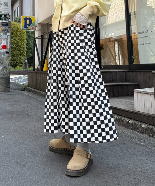 SOUNDSGOOOOD（サウンズグッド）の「【SOUNDS GOOOOD / サウンズグッド】アソートプリーツワイドショーツ（デニムパンツ・メンズ・ホワイト/ネイビー/カーキ・ONE SIZE）」の9枚目の写真