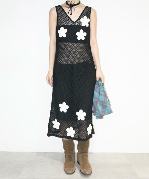 musubore（ムスボレ）の「2way flower wappen mesh OP / フラワーワッペンワンピース（ワンピース・レディース・ブラック・FREE）」の4枚目の写真