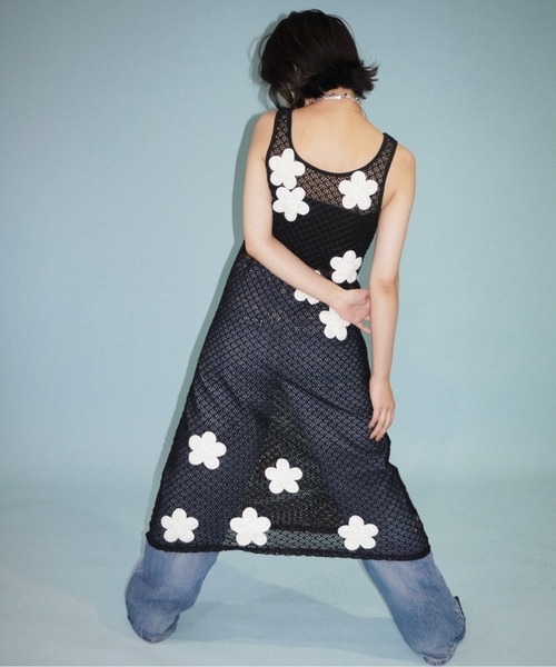 未使用☆メルベイユアッシュ　MERVEILLE レースのワンピース　花柄刺繍 未使用☆メルベイユアッシュ MERVEILLE レースのワンピース 花柄刺繍