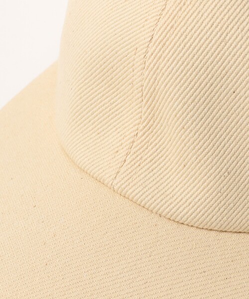BEAMS F（ビームスエフ）の「【別注】Crambes / GANG コットン ベースボールキャップ（ハット・メンズ・ナチュラル・ONE SIZE）」の4枚目の写真