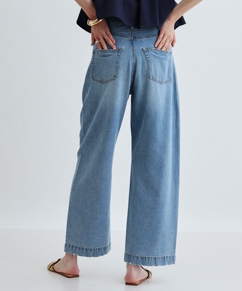 GALLEST(ギャレスト)の「ライトワイドデニム(デニムパンツ・レディース・ホワイト/ライトブルー・36/38/40)」の5枚目の写真