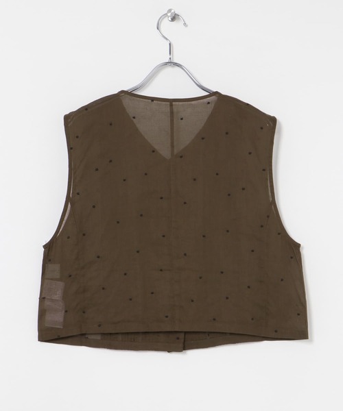 URBAN RESEARCH（アーバンリサーチ）の「new basic　オーガンジードットピンタックベスト（ベスト・レディース・ブラック/ブラウン・FREE）」の14枚目の写真