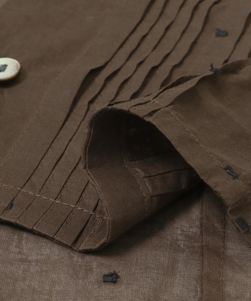 URBAN RESEARCH（アーバンリサーチ）の「new basic　オーガンジードットピンタックベスト（ベスト・レディース・ブラック/ブラウン・FREE）」の15枚目の写真