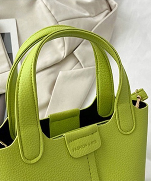 NANEA（ナネア）の「ポーチ付きバケツ型合成皮革ショルダー/ハンドバッグ（ショルダーバッグ・レディース・ブラック/グリーン/ライム/ピンク/ホワイト・フリー）」の15枚目の写真