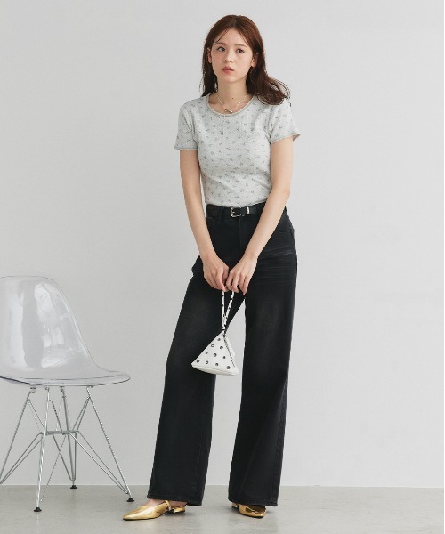 ad thie(アドティエ)の「小花柄 針抜き コンパクトトップス(Tシャツ/カットソー・レディース・オートミール/ネイビー/オフホワイト・FREE)」の12枚目の写真