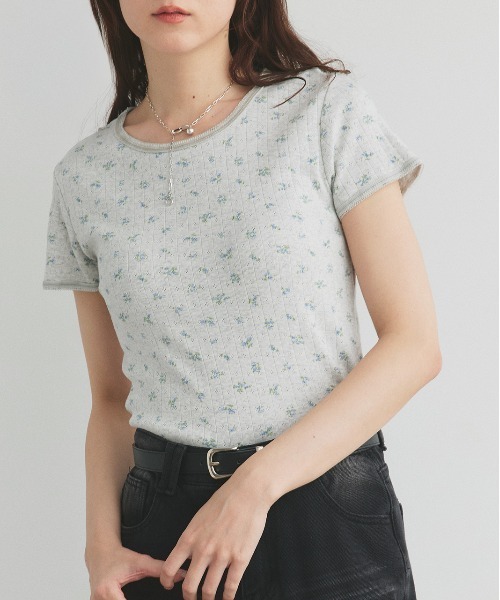 ad thie(アドティエ)の「小花柄 針抜き コンパクトトップス(Tシャツ/カットソー・レディース・オートミール/ネイビー/オフホワイト・FREE)」の15枚目の写真