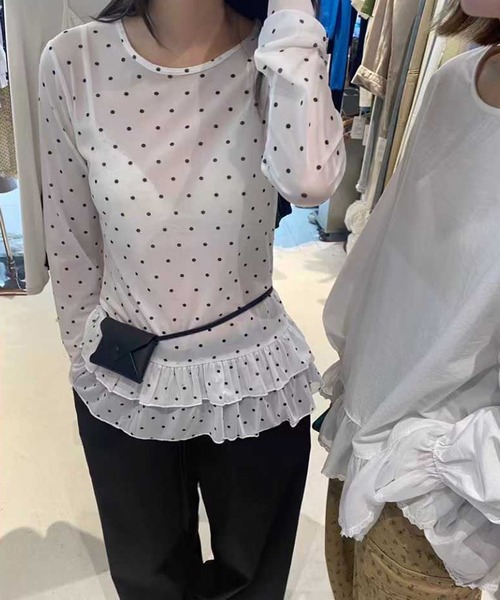 MEMECLE(メメクル)の「【 MEMECLE / メメクル 】シースルースキン ドットフリルトップス(Tシャツ/カットソー・レディース・ホワイト/ライトイエロー/ブラック・FREE)」の6枚目の写真