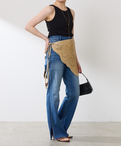 COLLAGE GALLARDAGALANTE（コラージュガリャルダガランテ）の「Q.anos/パンチングレザー（ベルト・レディース・ベージュ・FREE）」の7枚目の写真