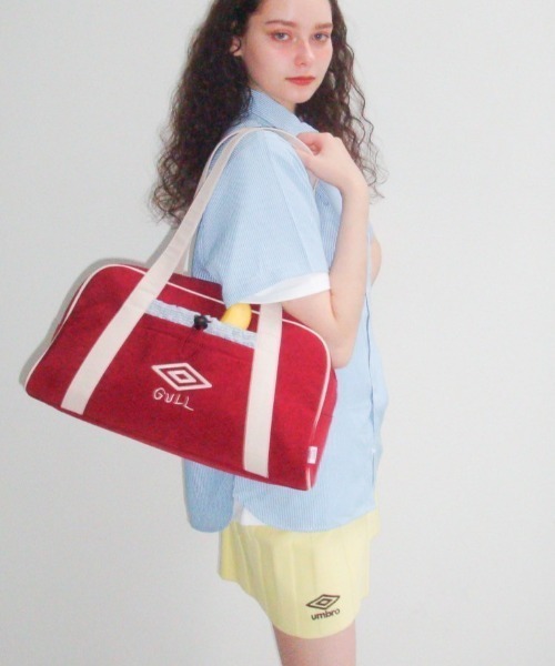 common gull products.(コモンガルプロダクツ)の「umbro×common gull products.かまぼこバッグ(ボストンバッグ・レディース・レッド系/ネイビー系・フリー)」の14枚目の写真