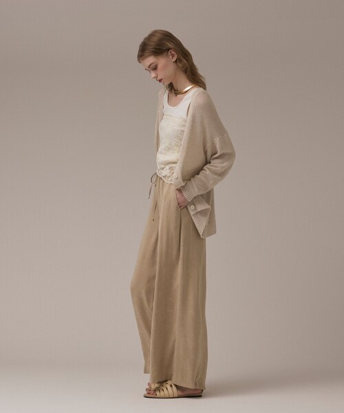 GRACE CONTINENTAL(グレースコンチネンタル)の「ラメルーズニットカーディガン(カーディガン/ボレロ・レディース・ベージュ/キナリ/ブラウン・36)」の19枚目の写真