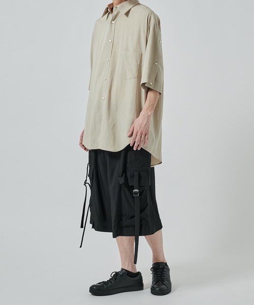 UJOH（ウジョー）の「別注 Bush Pocket Cargo Shorts（その他パンツ・メンズ・ブラック/ベージュ・4/5）」の15枚目の写真