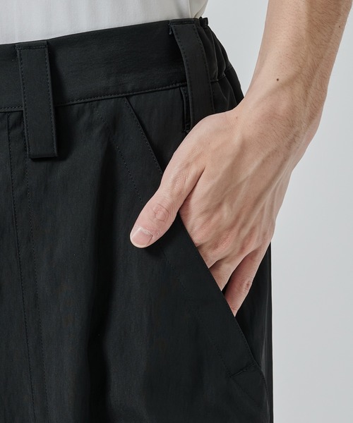 UJOH（ウジョー）の「別注 Bush Pocket Cargo Shorts（その他パンツ・メンズ・ブラック/ベージュ・4/5）」の21枚目の写真