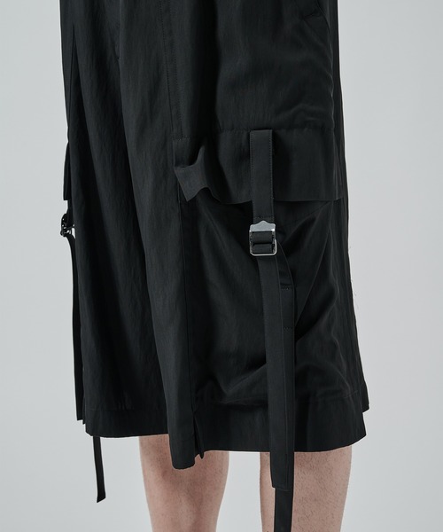 UJOH（ウジョー）の「別注 Bush Pocket Cargo Shorts（その他パンツ・メンズ・ブラック/ベージュ・4/5）」の22枚目の写真