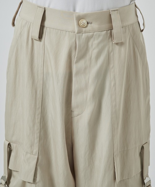 UJOH（ウジョー）の「別注 Bush Pocket Cargo Shorts（その他パンツ・メンズ・ブラック/ベージュ・4/5）」の9枚目の写真