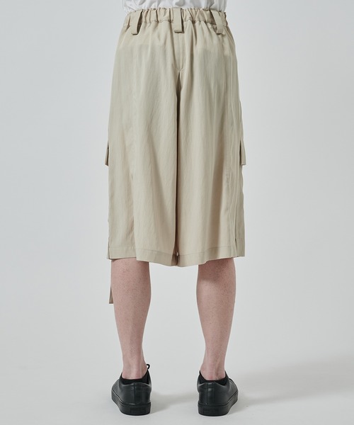 UJOH（ウジョー）の「別注 Bush Pocket Cargo Shorts（その他パンツ・メンズ・ブラック/ベージュ・4/5）」の8枚目の写真