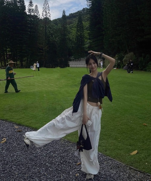 REBALANCE(リバランス)の「ワークスタイルワイドパンツ(その他パンツ・レディース・A/B・LARGE/MEDIUM)」の13枚目の写真