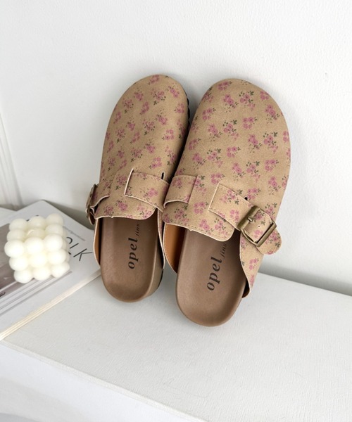 SOLLON.（ソルロン）の「小花柄クロッグシューズ（スリッポン・レディース・アイボリー/ベージュ・23.5cm/24.5cm）」の4枚目の写真