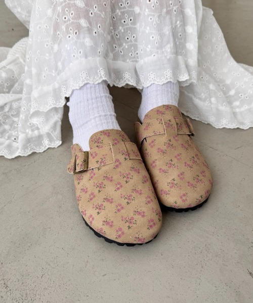 SOLLON.（ソルロン）の「小花柄クロッグシューズ（スリッポン・レディース・アイボリー/ベージュ・23.5cm/24.5cm）」の8枚目の写真