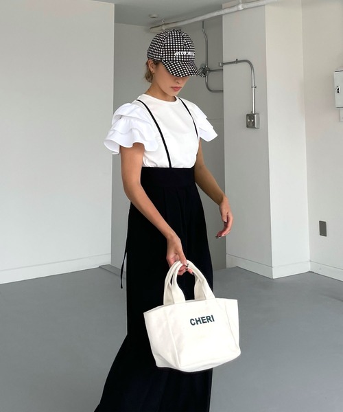 CHERI since1985（シェリ）の「クレープタックワイドサロペットパンツ（サロペット/オーバーオール・レディース・グレイッシュベージュ/ブラック・FREE）」の15枚目の写真