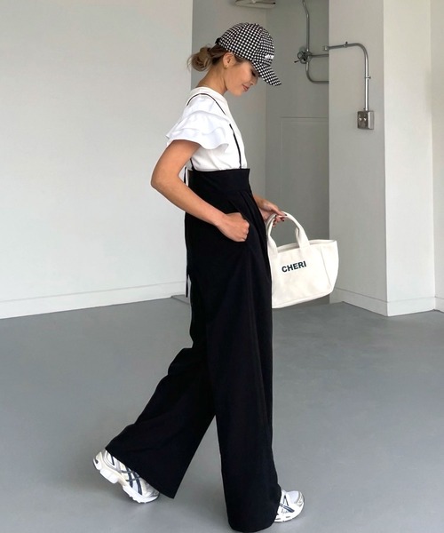 CHERI since1985（シェリ）の「クレープタックワイドサロペットパンツ（サロペット/オーバーオール・レディース・グレイッシュベージュ/ブラック・FREE）」の17枚目の写真