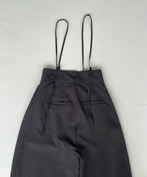 CHERI since1985（シェリ）の「クレープタックワイドサロペットパンツ（サロペット/オーバーオール・レディース・グレイッシュベージュ/ブラック・FREE）」の22枚目の写真