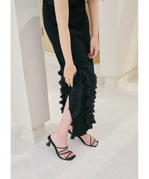 NOTREemor（ノートルエモア）の「sway frill ensemble（ワンピース・レディース・ブラック/ライトグレー・FREE）」の7枚目の写真