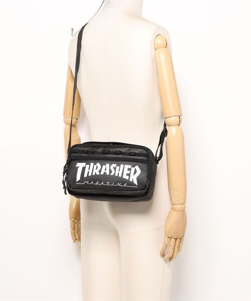 THRASHER（スラッシャー）の「THRASHER ヨコショルダー 3L(ST)（ショルダーバッグ・メンズ・ブラック/ホワイト・FREE）」の4枚目の写真