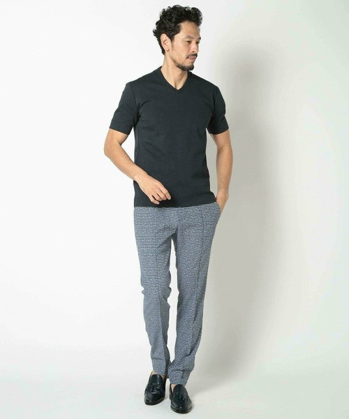 MEN'S BIGI(メンズビギ)の「【ACTIVE TAILOR/アクティブテイラー】シルケットスムースVネックTシャツ<接触冷感 / UVカット>(Tシャツ/カットソー・メンズ・グレー/ブラック/ホワイト/ネイビー・02/03/04/01)」の11枚目の写真