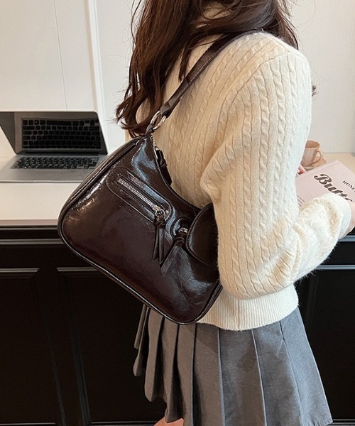yuue' ( wear )(ユーイ)の「2WAYハートチャームショルダーバッグ(ショルダーバッグ・レディース・ブラック/アイボリー/ダークブラウン・FREE)」の21枚目の写真