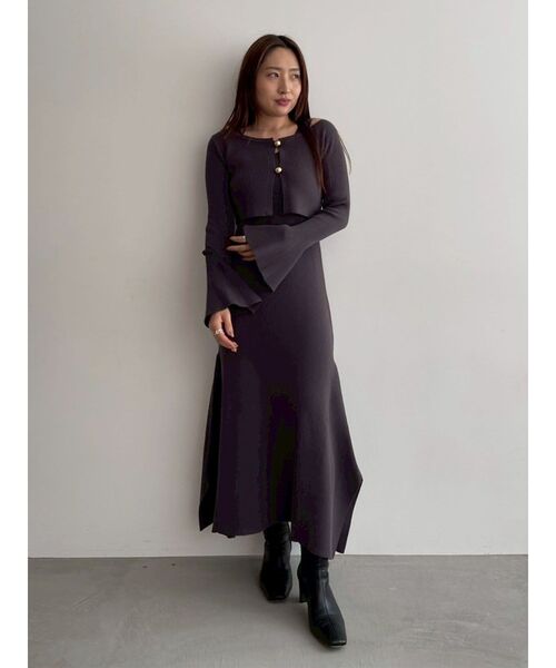 LAGUNAMOON(ラグナムーン)の「ボタンカーデセットニットワンピース(ワンピース・レディース・アイボリー/チャコールグレー・SMALL/MEDIUM)」の10枚目の写真