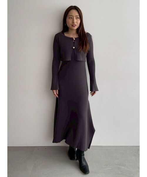 LAGUNAMOON(ラグナムーン)の「ボタンカーデセットニットワンピース(ワンピース・レディース・アイボリー/チャコールグレー・SMALL/MEDIUM)」の12枚目の写真