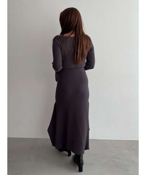 LAGUNAMOON(ラグナムーン)の「ボタンカーデセットニットワンピース(ワンピース・レディース・アイボリー/チャコールグレー・SMALL/MEDIUM)」の13枚目の写真