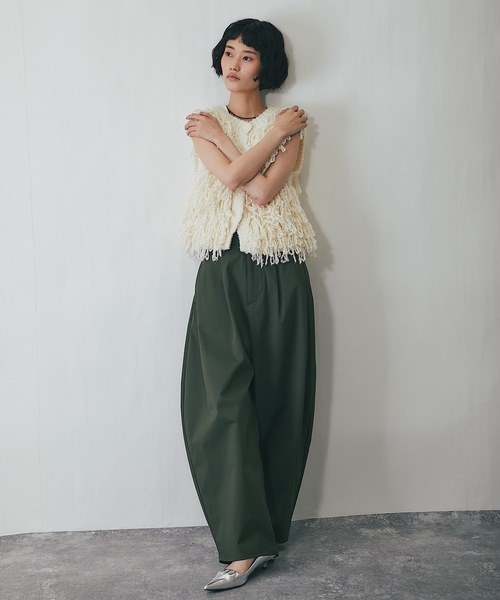 ANOTHER S（アナザーエス）の「ミリタリーツイルサイドタックコクーンパンツ（チノパンツ・レディース・ブラック/アイボリー/ダークグリーン・FREE）」の12枚目の写真