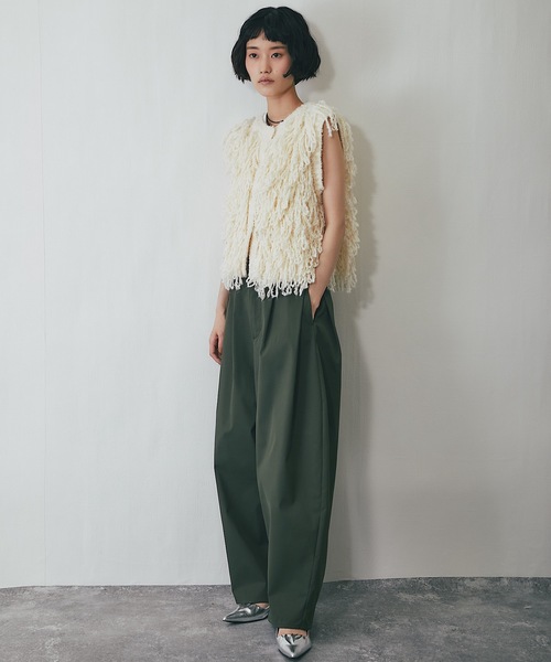 ANOTHER S（アナザーエス）の「ミリタリーツイルサイドタックコクーンパンツ（チノパンツ・レディース・ブラック/アイボリー/ダークグリーン・FREE）」の16枚目の写真