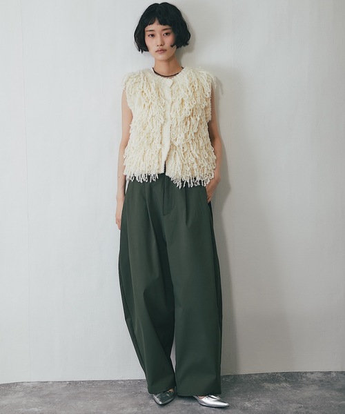 ANOTHER S（アナザーエス）の「ミリタリーツイルサイドタックコクーンパンツ（チノパンツ・レディース・ブラック/アイボリー/ダークグリーン・FREE）」の18枚目の写真