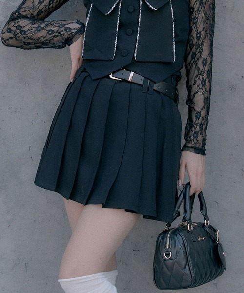 OLIVE des OLIVE(オリーブデオリーブ)の「【PinSucreCollection】合皮ベルト付きプリーツスカート(スカート・レディース・グレー/ブラウン系その他/ブラック/チャコールグレー/キャメル・FREE)」の2枚目の写真