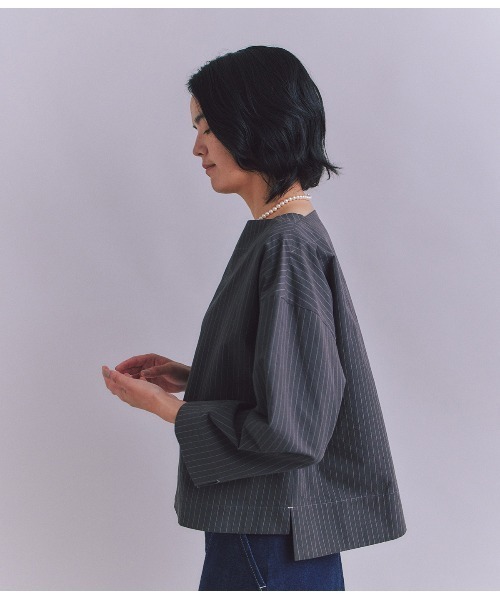 SIPULI(シプリ)の「Cotton Linen Pin Stripe ガゼット付ブラウス(シャツ/ブラウス・レディース・ダークグレー・2)」の5枚目の写真