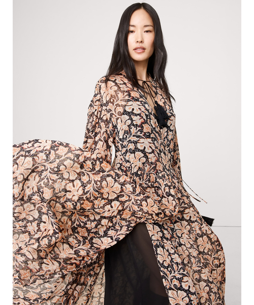 Banana Republic(バナナリパブリック)の「ルレックス ストライプ ティアード マキシドレス(ワンピース・レディース・アイボリー・L/XS/S/M)」の7枚目の写真