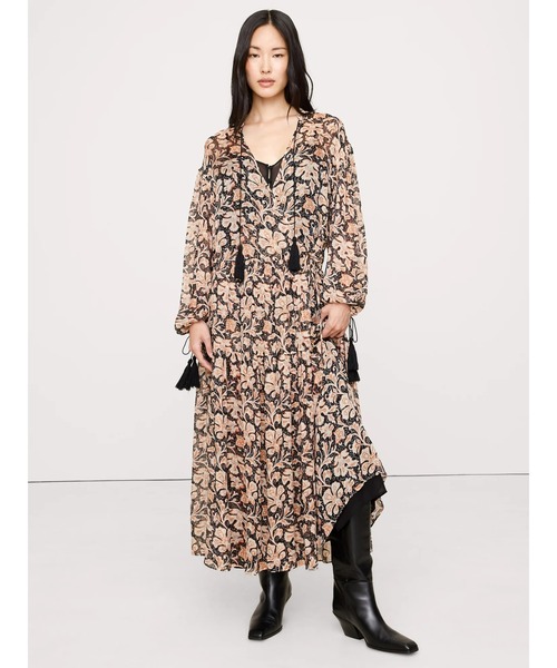 Banana Republic(バナナリパブリック)の「ルレックス ストライプ ティアード マキシドレス(ワンピース・レディース・アイボリー・L/XS/S/M)」の1枚目の写真