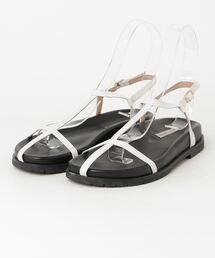 Mode et Jacomo（モードエジャコモ）の「フラットサンダル（サンダル）」