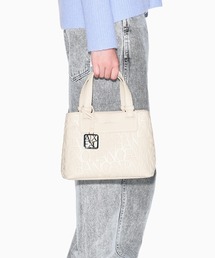Armani Exchange ベージュ トートバッグ A|X ARMANI EXCHANGE｜アルマーニ エクスチェンジのトートバッグ