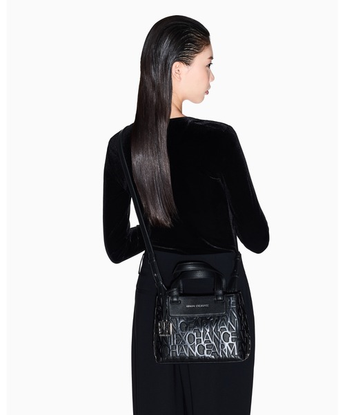 ARMANI EXCHANGE(アルマーニエクスチェンジ)の「【A|X アルマーニ エクスチェンジ】オールオーバーエンボスロゴ ミニハンドバッグ(グレイン)(ハンドバッグ・レディース・ブラック/ライトベージュ/グレイッシュベージュ・FREE)」の17枚目の写真