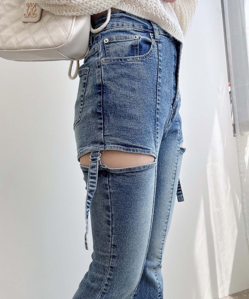 INGNI(イング)の「サイドスリットベルト付フレアデニム(デニムパンツ・レディース・ブルー系その他・M/S)」の3枚目の写真
