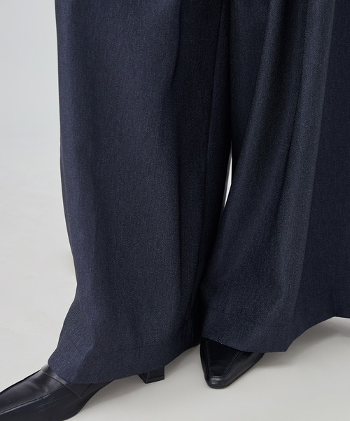 SUWDEE(スーディー)の「inverted pleats wide pants(スラックス・レディース・ネイビー/グレー/ブラウン・M/L/S)」の16枚目の写真