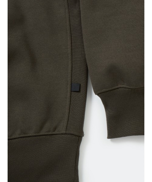 DAIWA PIER39（ダイワピア39）の「DAIWA PIER39 TECH SWEAT CREW FREEDOM SLEEVE BE-51025W（スウェット・メンズ・グレー/ブラウン/パープル/ブラック・X-LARGE/SMALL/MEDIUM/LARGE）」の8枚目の写真